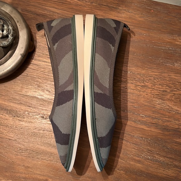 Louise et Cie Celete Pointed Toe Knit Camo Flats - Picture 6 of 11